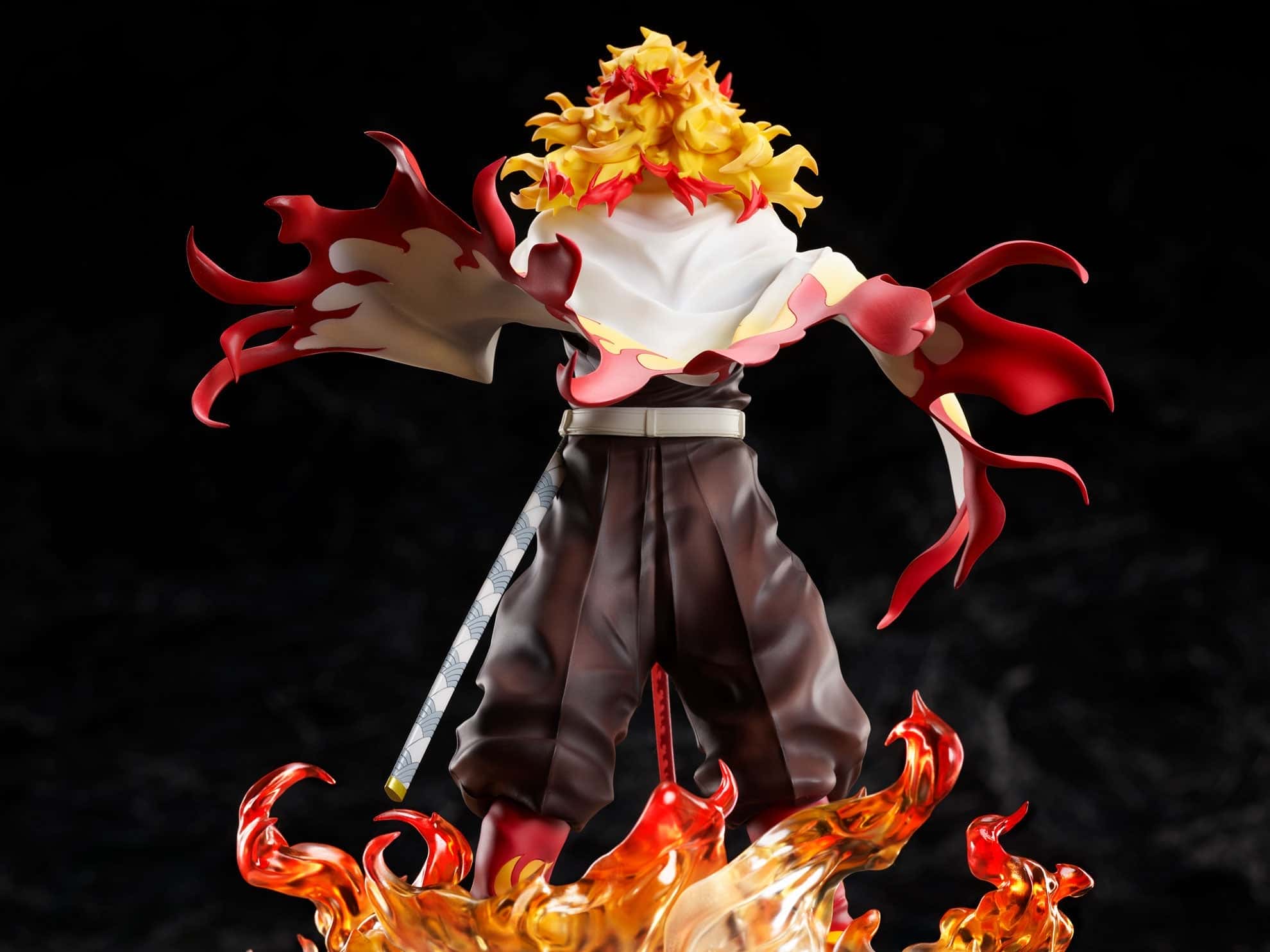 ANIPLEX – Demon Slayer- Kimetsu no Yaiba The Movie- Mugen Train – Kyojuro Rengoku 1_8 (1)