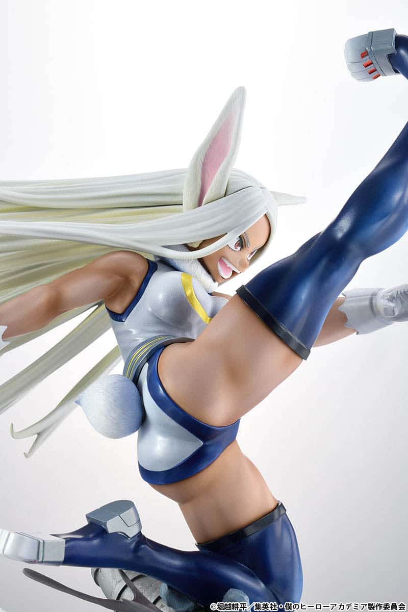 Boku no Hero Academia Mirko 1_8 Hero Suit Ver -Bell Fine- Takara Tomy- (1)