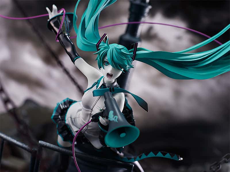 Hatsune Miku Love is War Refined 20th Anniversary Book (1)