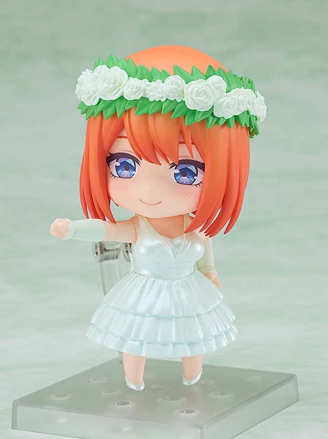 Nendoroid 2405 – The Quintessential Quintuplets Yotsuba Nakano- Wedding Dress Ver (1)