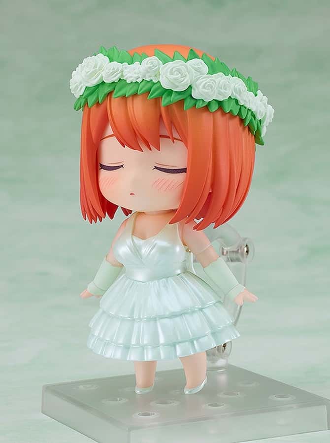 Nendoroid 2405 – The Quintessential Quintuplets Yotsuba Nakano- Wedding Dress Ver (1)